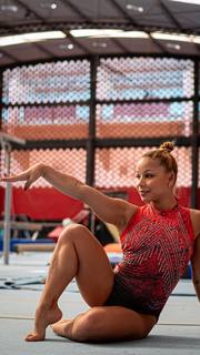 Flavia Saraiva feet photo thumbnail