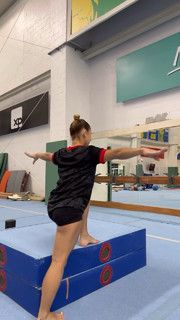 Flavia Saraiva feet photo thumbnail