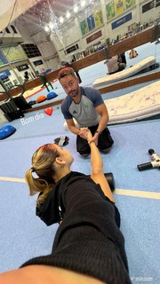 Flavia Saraiva feet photo thumbnail