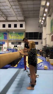 Flavia Saraiva feet photo thumbnail