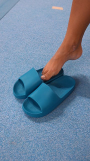 Flavia Saraiva feet photo thumbnail