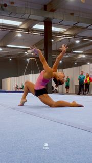 Flavia Saraiva feet photo thumbnail