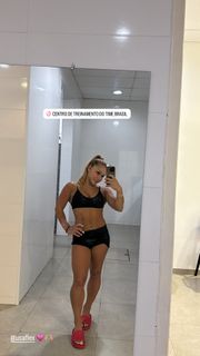 Flavia Saraiva feet photo 13