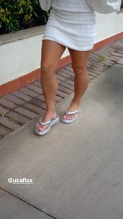 Flavia Saraiva feet photo 19