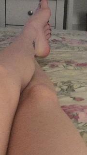Flavia Sayuri feet photo thumbnail