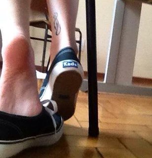Flavia Sayuri feet photo thumbnail
