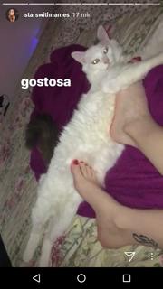 Flavia Sayuri feet photo thumbnail