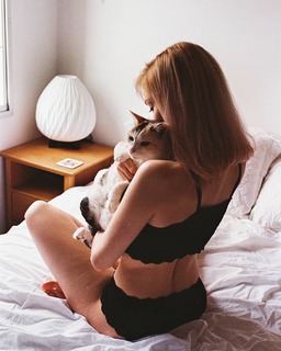 Flavia Sayuri feet photo thumbnail