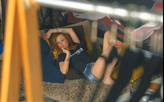 Flavia Sayuri feet photo thumbnail