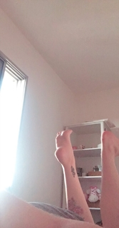 Flavia Sayuri feet photo thumbnail
