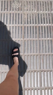 Flavia Sayuri feet photo thumbnail