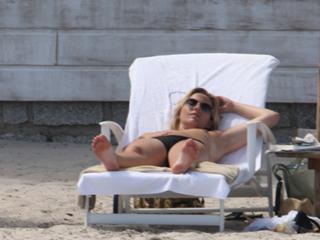 Flavie Flament feet photo 4