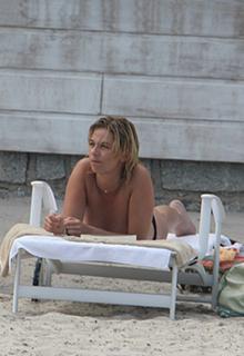 Flavie Flament feet photo 2