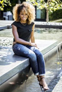 Fleur East feet photo 1