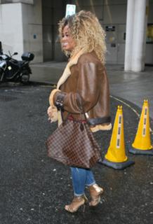 Fleur East feet photo 5