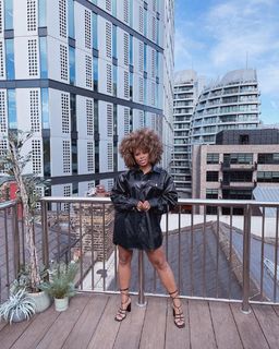 Fleur East feet photo 2