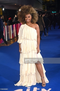 Fleur East feet photo 1