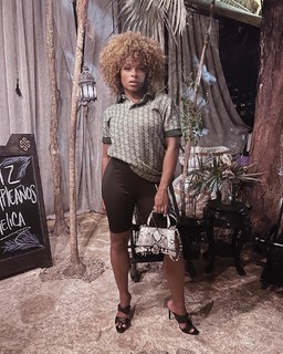 Fleur East feet photo 1