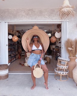 Fleur East feet photo 20