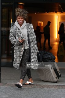 Fleur East feet photo 10