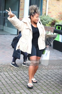 Fleur East feet photo 3