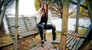 Floor Jansen feet photo thumbnail