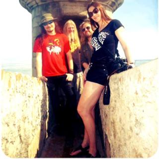 Floor Jansen feet photo thumbnail