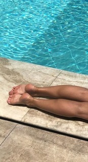 Floppy Tesouro feet photo 2