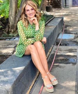 Flor Rubio feet photo thumbnail