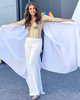 Flor Rubio feet photo thumbnail