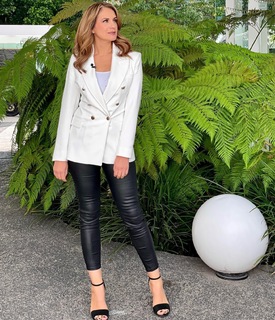 Flor Rubio feet photo thumbnail