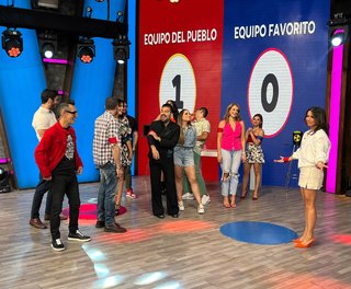 Flor Rubio feet photo thumbnail