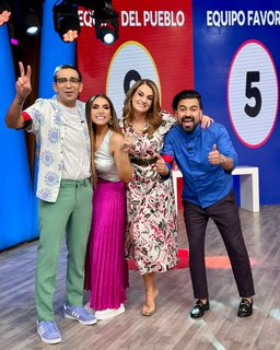 Flor Rubio feet photo thumbnail