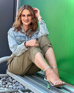 Flor Rubio feet photo thumbnail