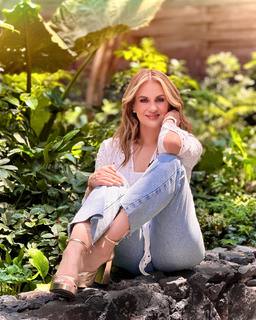 Flor Rubio feet photo thumbnail