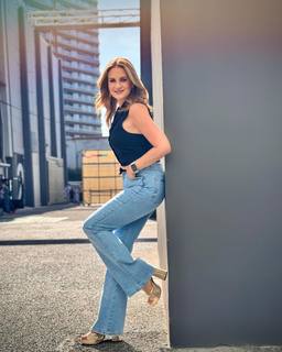 Flor Rubio feet photo thumbnail