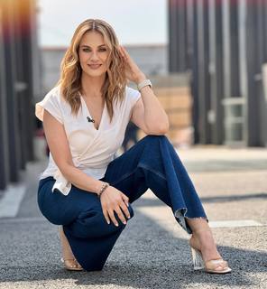 Flor Rubio feet photo thumbnail