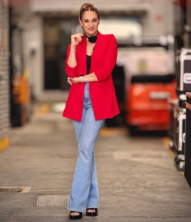 Flor Rubio feet photo thumbnail