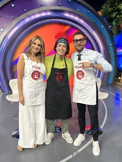 Flor Rubio feet photo thumbnail