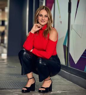 Flor Rubio feet photo thumbnail