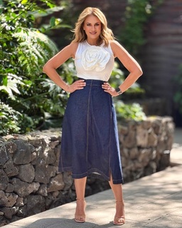 Flor Rubio feet photo thumbnail