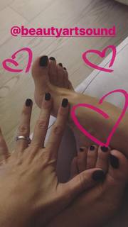 Flora Canto feet photo 1