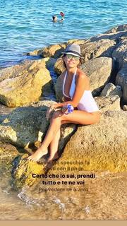 Flora Canto feet photo 16