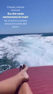 Flora Canto feet photo 10