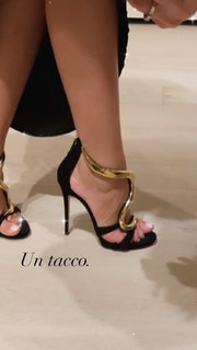 Flora Canto feet photo 20