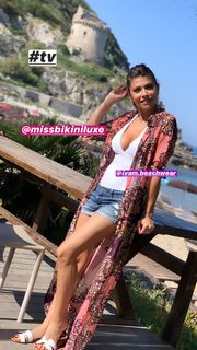 Flora Canto feet photo 15