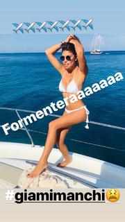 Flora Canto feet photo 7