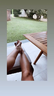 Flora Canto feet photo 9
