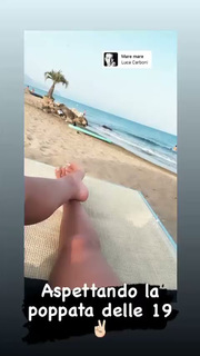 Flora Canto feet photo 6
