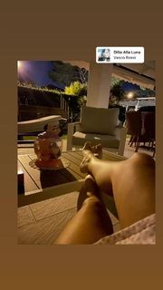 Flora Canto feet photo 16